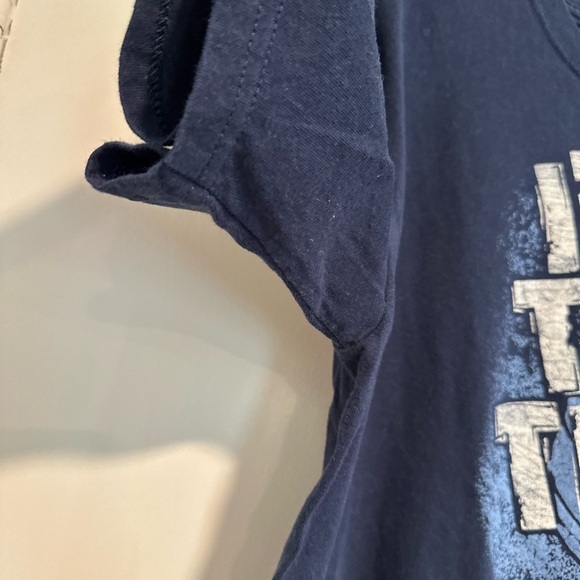Vintage Hooters “I’d Tap That” Mens Large Blue Distressed Keg Graphic Tee. - Picture 8 of 9